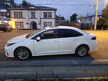 tesla kg: Toyota Corolla: 2021 г., Гибрид, Седан — 3