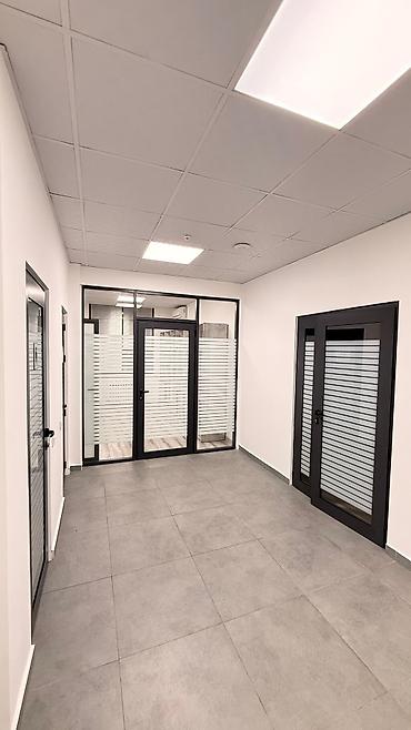 Аренда офисов: Сдаю коммерческое помещение. 📍 Адрес: ул. Чингиза Айтматова 4/4 — 11