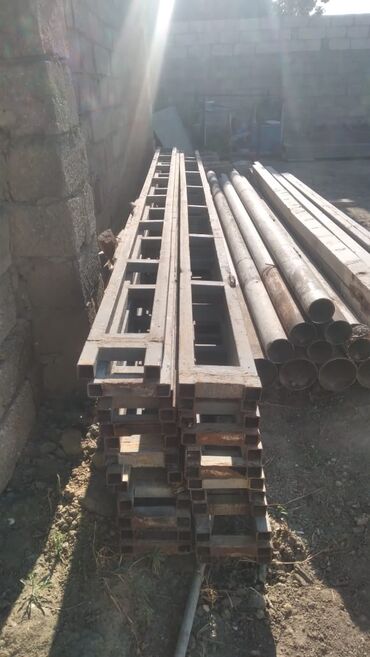 demir metal qebulu: Profil, 4 m