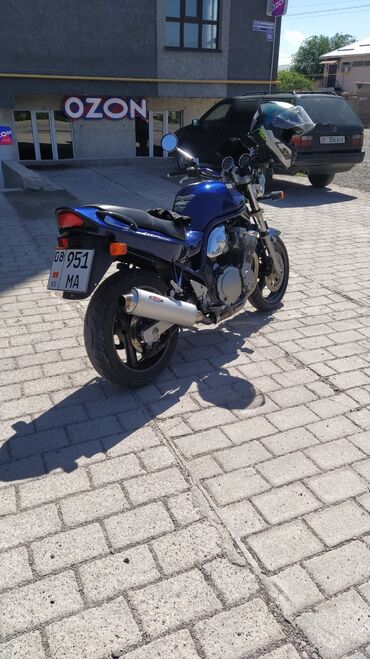 Мотоциклы: Классический мотоцикл Suzuki, 600 куб. см, Бензин, Б/у