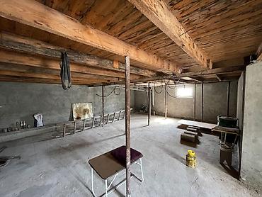 Həyət evləri və villaların satışı: Həyət evi – geniş torpaq sahəsi ilə - İkiqat yamaclı dam örtüyü, bərk — 4