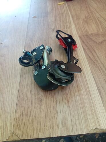 Velosiped ehtiyyat hissələri: Məhsul: Velosiped üçün arxa ötürücü (Rear Derailleur) Xüsusiyyətlər