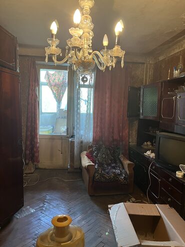 продаю дом: Bakı, 3-cü mikrorayon, 1 otaqlı, Köhnə tikili, m. Azadlıq Prospekti, 35 kv. m
