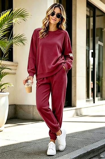 Sweatsuit Sets: Plišane trenerke
Cena 3700
Vel uni
V30 — 3