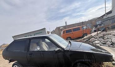 Audi: Audi 80: 1990 г., 1.8 л, Механика, Бензин, Седан — 10