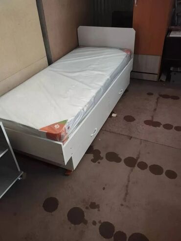 Односпальные кровати: Односпальная кровать, Новый, С матрасом, длина - 190 см — 11