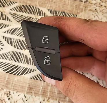 car bluetooth adapter: PREKIDAČ ZAKLJUCAVANJA ZA AUDI A4 OD 2007. DO 2015. GOD. | Polovni — 1