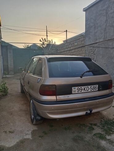 opel astra hecbek: Opel Astra: 1.6 л | 1997 г. 400360 км Хэтчбэк