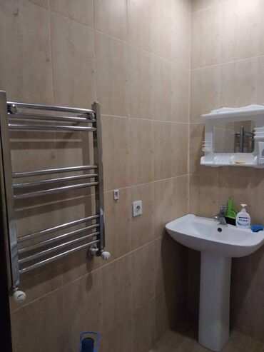 Uzunmüddətli kirayə mənzillər: Yasamal rayonu,Asan xidmətin arxasında,Mida yaşayış kompleksində,9 — 6