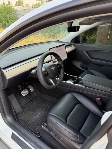 Tesla: Tesla Model Y: 2020 г., Автомат, Электромобиль, Кроссовер — 12