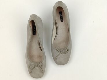 Women: Vices, Flat shoes for women, 38, condition - Very good