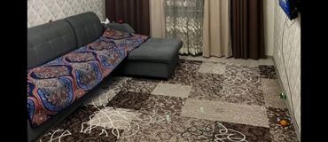 куплю матрасы бу: Продаю диван-кровать,отсек для белья сломан.цена-4.000