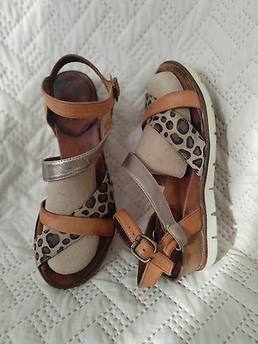 puma disk patike prodaja: Zenske sandale, vrlo lep model sve koza spolja i unutra. Broj je38 — 2