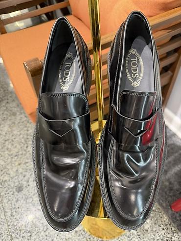 Ayaqqabılar: Tod’s kişi loaferləri – qara, klassik penny-loafer dizaynı — 2
