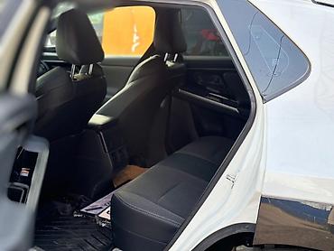 lexus 450: Toyota bZ4X: 2024 г., Автомат, Электромобиль, Кроссовер — 6