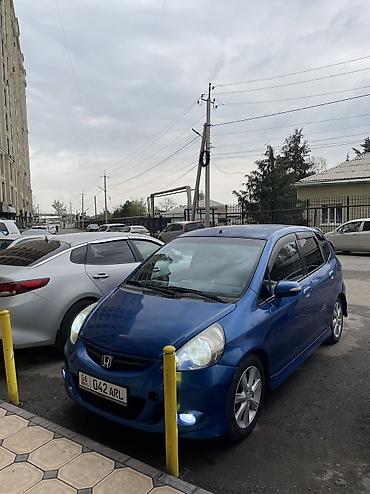 Honda: Honda Jazz: 2008 г., 1.4 л, Вариатор, Бензин, Хэтчбэк at lalafo.kg — 6 Honda: Honda Jazz: 2008 г., 1.4 л, Вариатор, Бензин, Хэтчбэк — 6