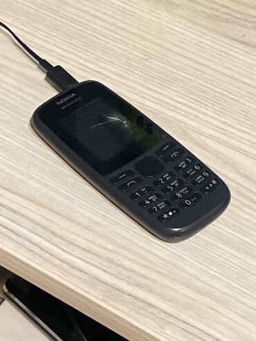 nokia 105: Nokia 105 4G, < 2 ГБ, цвет - Черный, Битый, Кнопочный, Две SIM карты