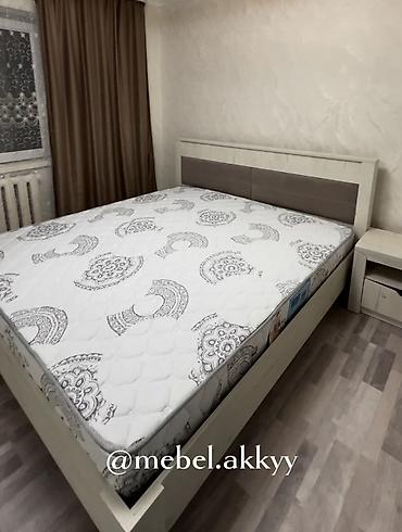 Спальные гарнитуры: Спальный гарнитур «Элегант 4» Состав комплекта: - Двуспальная кровать — 7