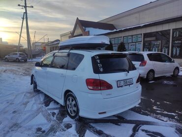 Toyota: Toyota Ipsum: 2002 г., 2.4 л, Автомат, Бензин, Минивэн — 13