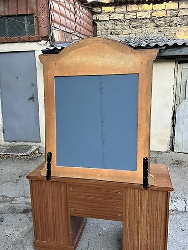 güzgülü kamod: Klassik üslubda makiyaj/komod dəsti - Material: taxta əsaslı (ağac — 3