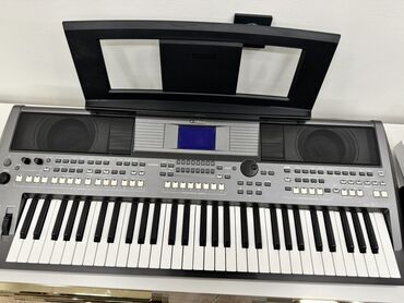Синтезаторы: Синтезатор Yamaha PSR-S670 Новый С 61 клавишей, с чувствительностью к