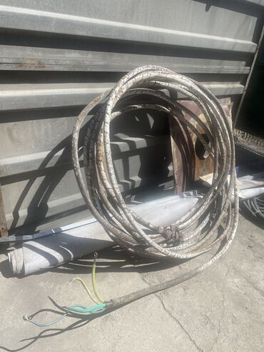 Другое оборудование для производства стройматериалов: Продаю кабель алюминевый СССР
38-40 метр в хорошем состояний