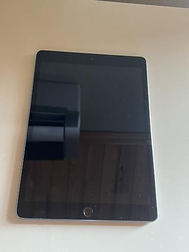 ipad 10 nəsil: İşlənmiş Apple iPad 7 (2019), 10,2", 64 GB, Ünvandan götürmə — 1