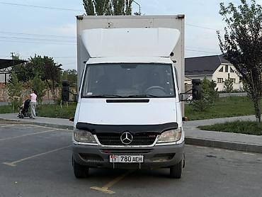 Грузовой фургон Mercedes‑Benz Sprinter 2003 2.7 CDI очень надежный