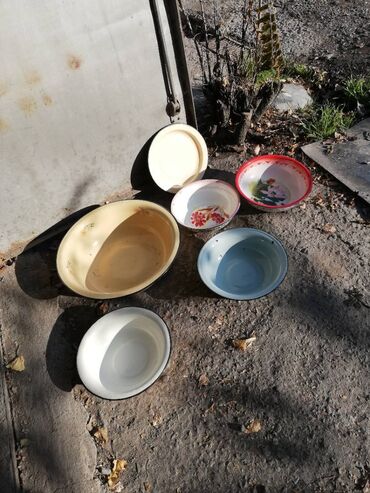 Другие емкости: Вёдра(3шт)+тазы эмалиров. в отличном — 1