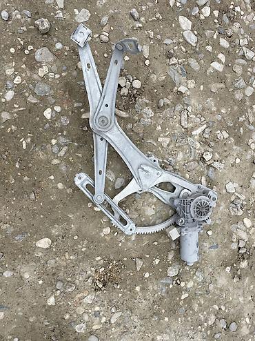 dörd fara: Sol ön, Mercedes-Benz w210, 2000 il, Almaniya, Ünvandan götürmə, Pulsuz çatdırılma, Ödənişli çatdırılma — 7