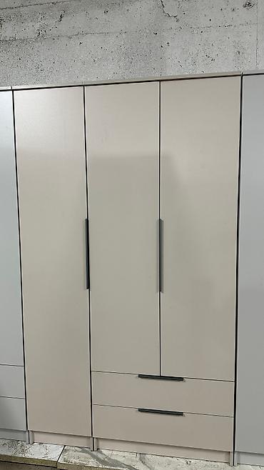 Шифоньеры, шкафы для одежды: Качество на первом месте! Прослужит вам долгие годы! Трехдверный шкаф — 9