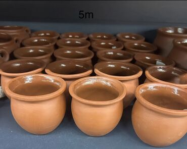 Digər dəstlər və servizlər: Saxsı qablar satılır.Pitiqabı,qatıqqabı,yeməkqabı,bakal.Çeşidlər — 1