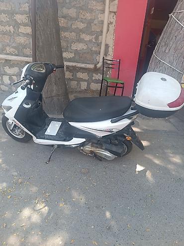 muravey satılır: Salam moped satılır 500 AZN cidi alıcılar əlaqə saxlasın endirim — 2