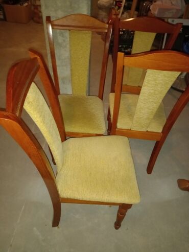 polovne plasticne stolice: Drvo, Do 6 mesta, Upotrebljenо