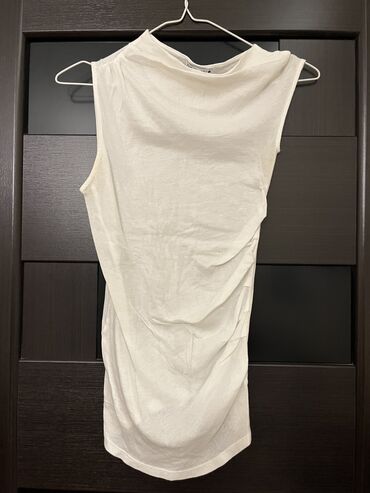 Eynəklər: Zara kofta 
M razmer 
Nazikdir iç gösteren materialdır — 1