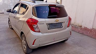 tesla 3: Chevrolet Spark: 2016 г., 1 л, Вариатор, Бензин, Хэтчбэк — 1