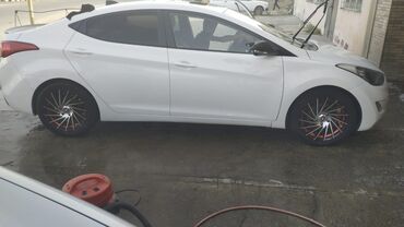 maşin aliram: Б/у Колесо Hyundai 215 / 50 / R 17, 5 Болтов