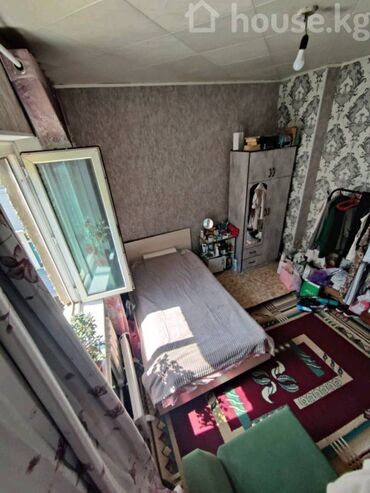 срочно продаю в связи с переездом: 3 комнаты, 79 м², 106 серия, 8 этаж, Косметический ремонт