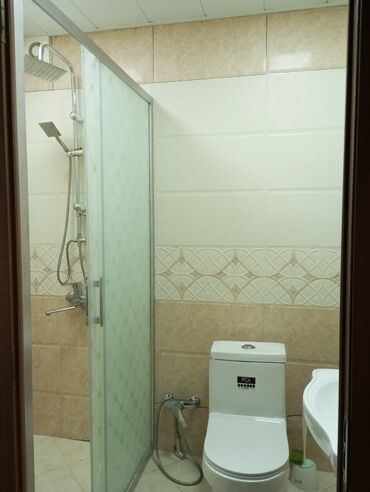 Uzunmüddətli kirayə mənzillər: 2 otaqlı mənzil – klassik üslubda yataq otağı və tam təchiz olunmuş — 4