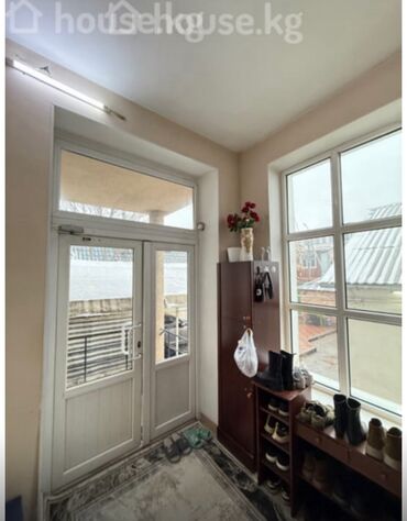 Долгосрочная аренда домов: 260 м², 8 комнат — 3