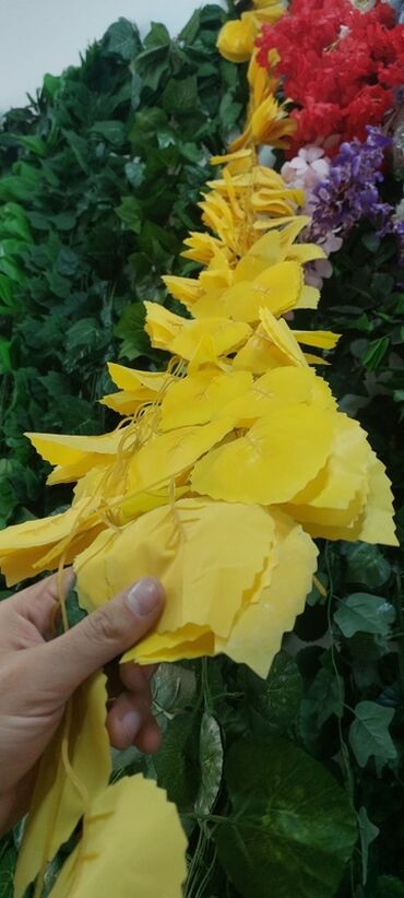 Süni güllər: Məhsul: Dekorativ süni gül kompozisiyaları və vazo/qablar - Yumşaq -da lalafo.az — 27 Süni güllər: Məhsul: Dekorativ süni gül kompozisiyaları və vazo/qablar - Yumşaq — 27