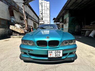 продаю авто в аварийном состоянии: BMW 5 series: 2002 г., 2.5 л, Типтроник, Газ, Седан