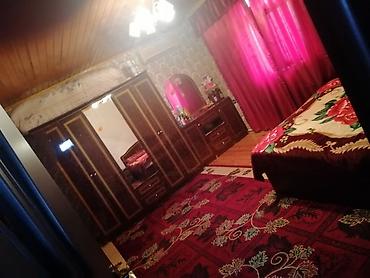 sumqayıtda: Sumqayıt şəh., 2 sotun içində, ü/s təxmini 90 kv.m olan, 2 otaqlı - — 4