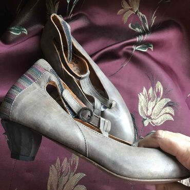 Tuflilər: Tuflilər, FLO, Ölçü: 37, rəng - Boz, Yeni — 1