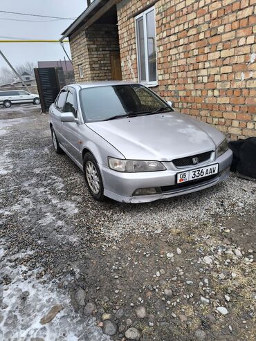 Honda: Honda Accord: 2002 г., 1.8 л, Автомат, Бензин, Седан