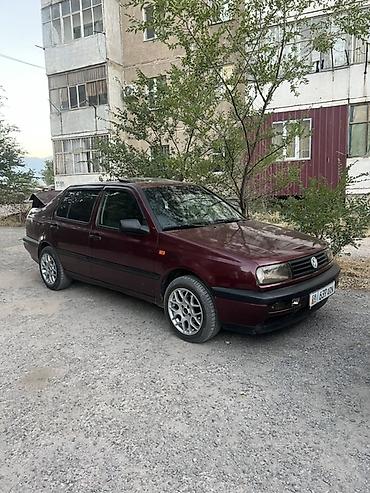 a 210: Volkswagen Vento: 1992 г., 1.8 л, Механика, Бензин, Седан — 5