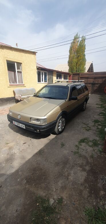 Volkswagen: Volkswagen Passat Variant: 1991 г., 1.8 л, Механика, Бензин, Универсал — 4