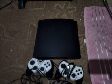 PS3 (Sony PlayStation 3): Продам сони плейстещен 3. 3 джойстика все отлично состояние все