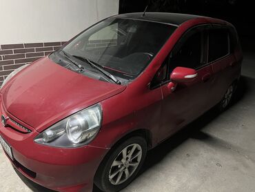 Honda: Honda Jazz: 2005 г., 1.4 л, Механика, Бензин, Хэтчбэк