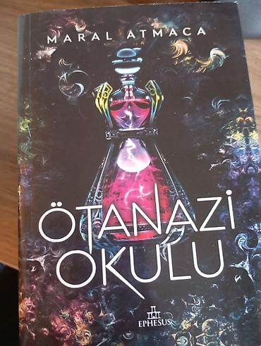 Книги и журналы: "otanazi okulu" kitabi. sadece birinci hissesi az oxunub, vereqleri — 2
